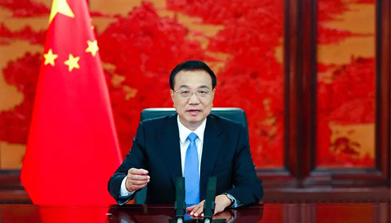 李克强出席第二届全球绿色目标伙伴2030峰会.jpg